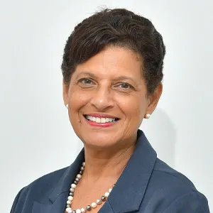 Dr. Luz Longsworth